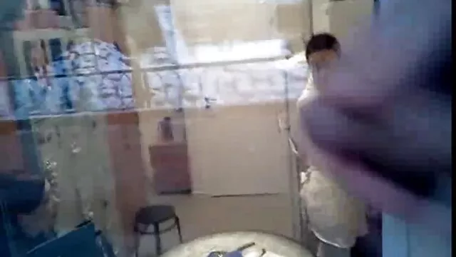 ნორა ჯგუფური, შესრულებით